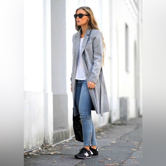 New Balance 410 Retro Black and White Light Weight Sneakers EUC - Picture 14 of 16